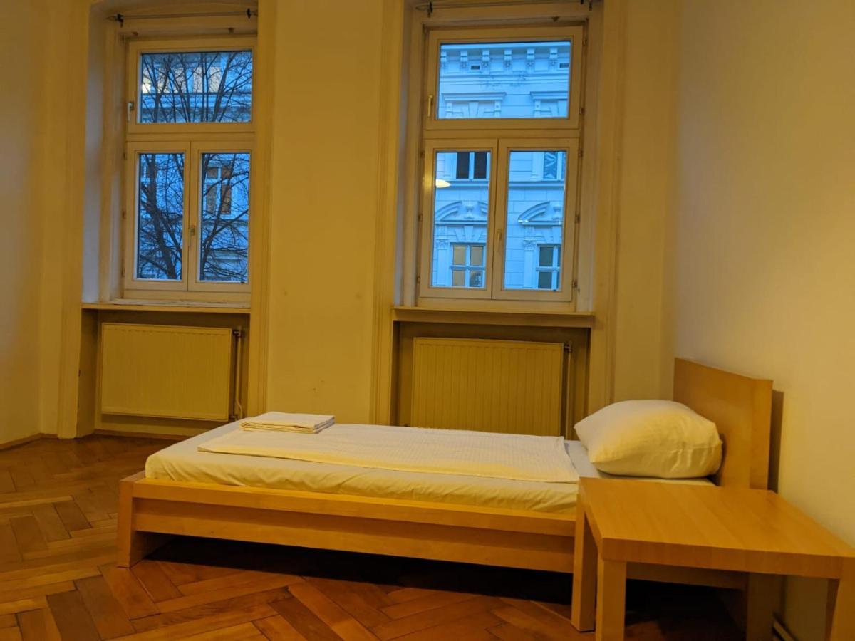 Rooms City Residence Albergue *