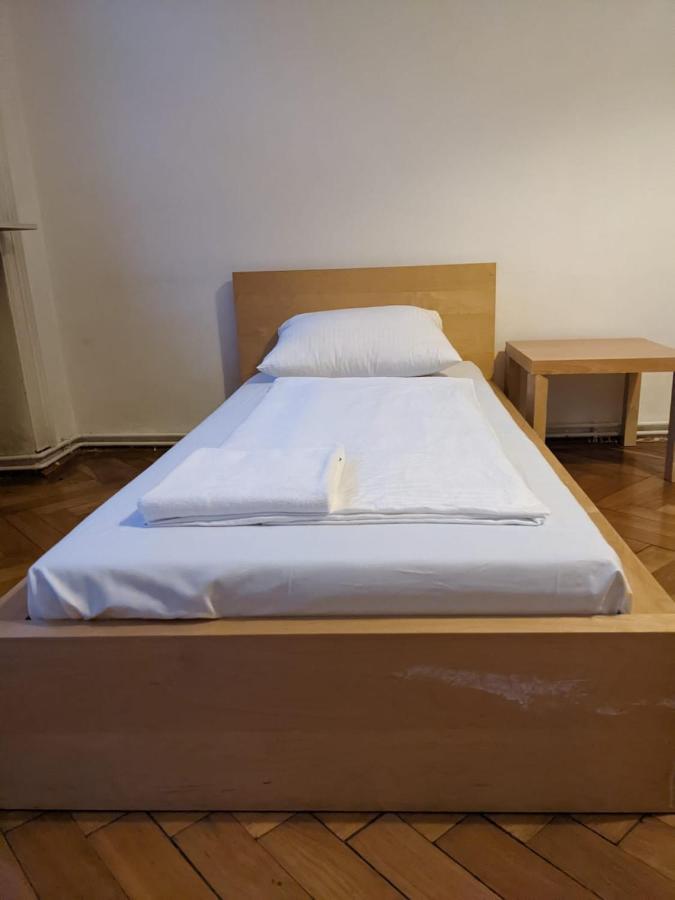 Rooms City Residence Albergue *