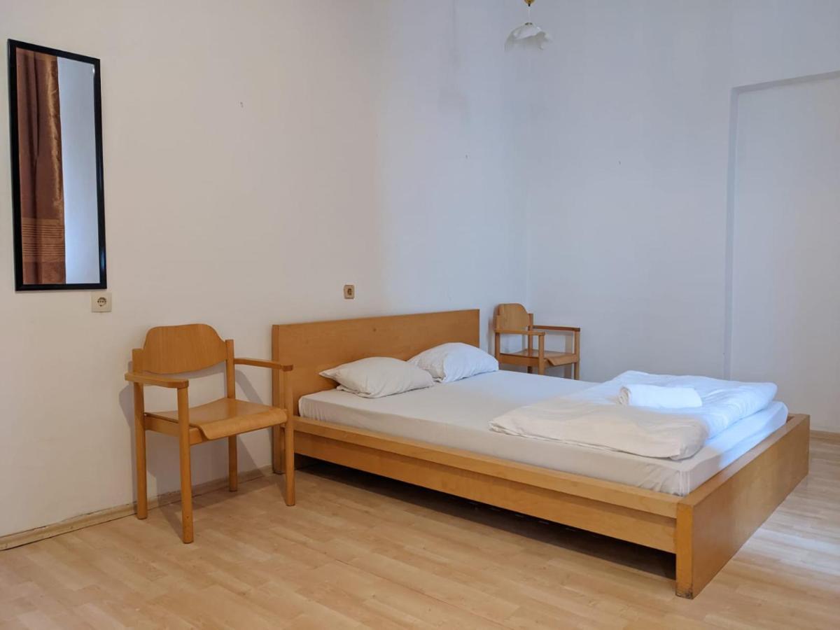 Rooms City Residence Albergue *
